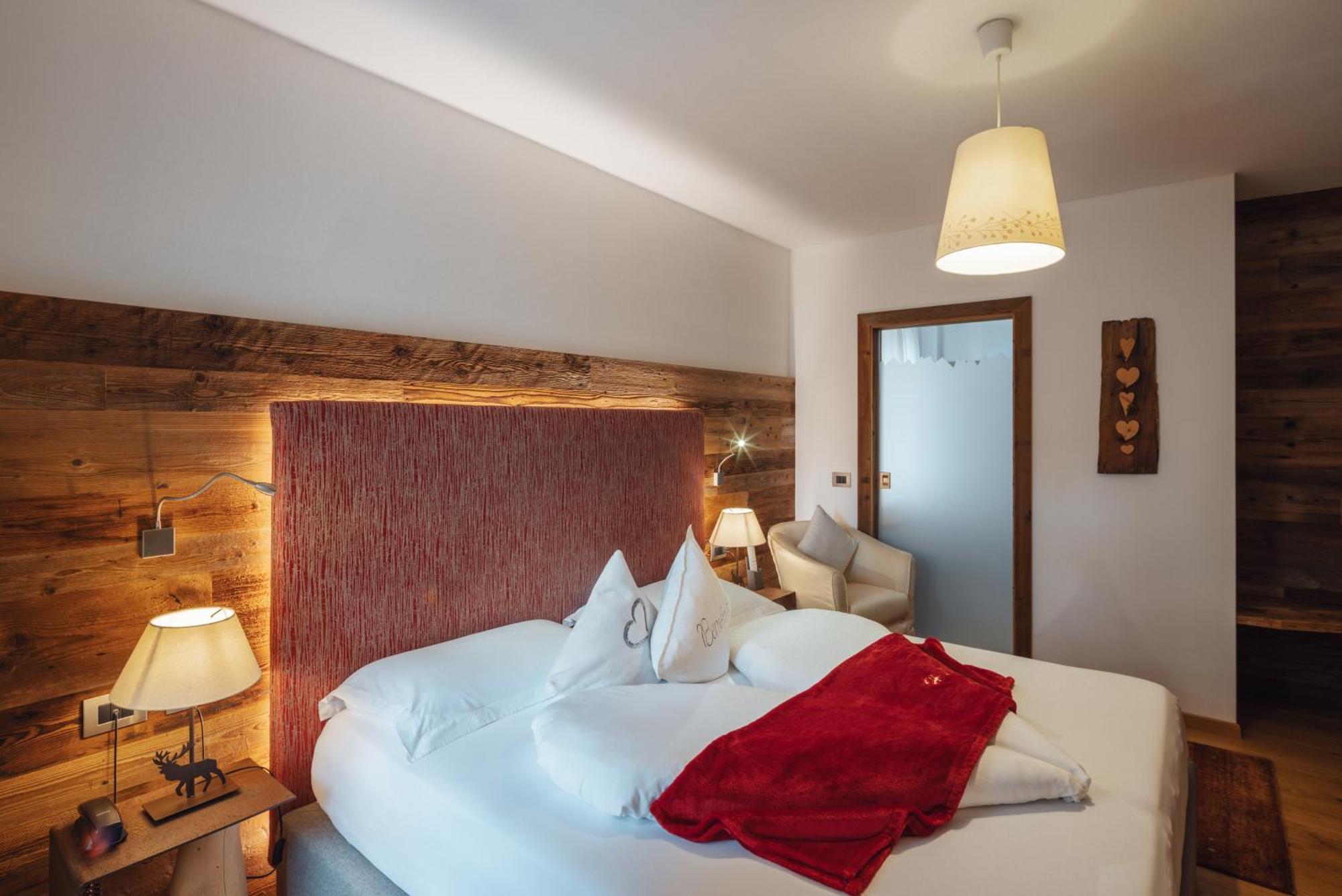 Garni Laurino Hotel 4*